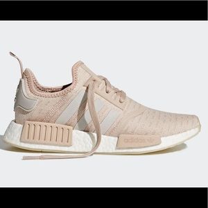 (NEW) Adidas NMDs r1 Ash Pearl